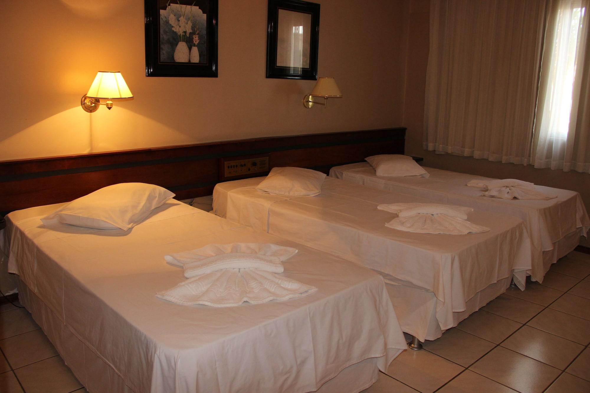 Muffato Plaza Hotel ฟอสดูอีกวาซู ภายนอก รูปภาพ