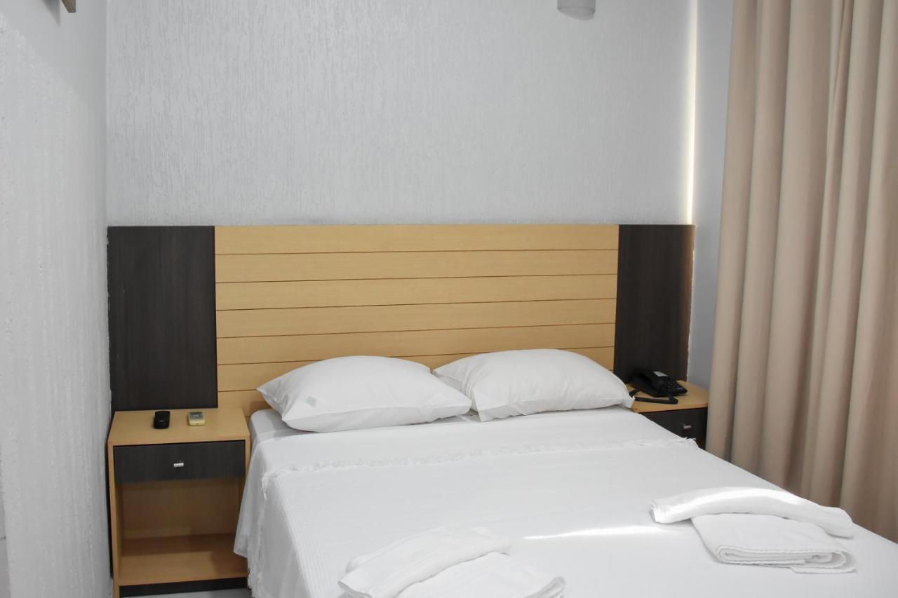 Muffato Plaza Hotel ฟอสดูอีกวาซู ภายนอก รูปภาพ